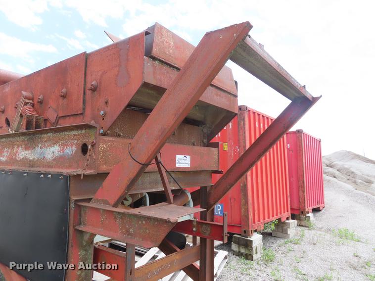 image for item DE3549 Cedarapids two deck screen