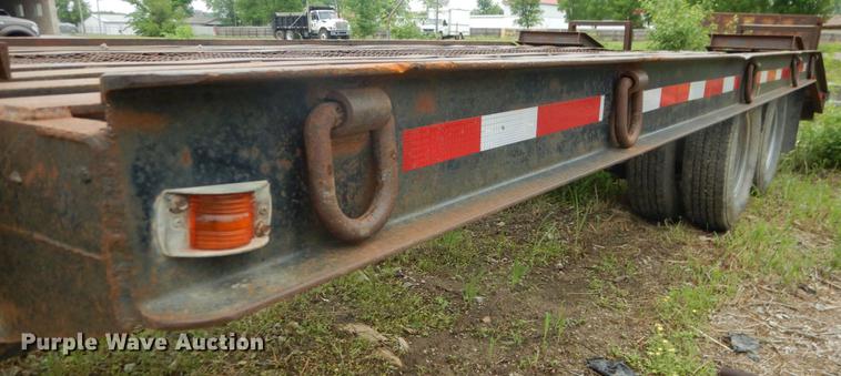 image for item DE3902 1985 Shopbuilt equipment trailer