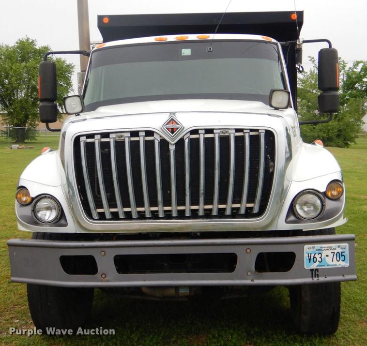 image for item DE3903 2010 International 7400 dump truck