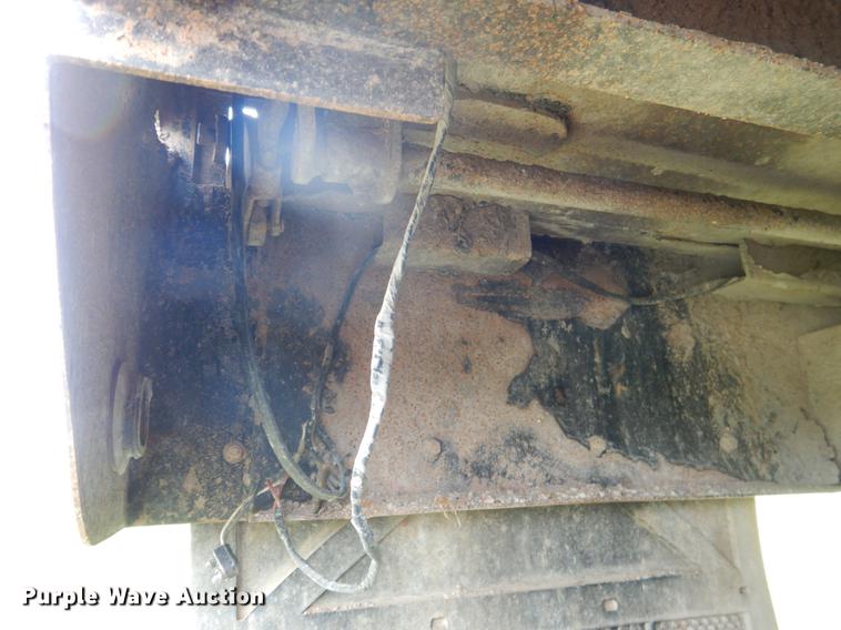 image for item DE3903 2010 International 7400 dump truck