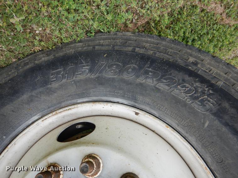 image for item DE3903 2010 International 7400 dump truck