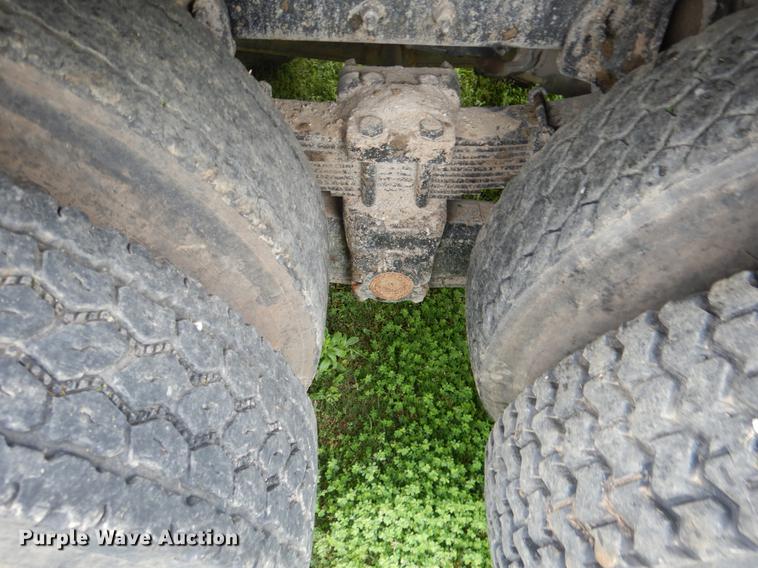 image for item DE3903 2010 International 7400 dump truck