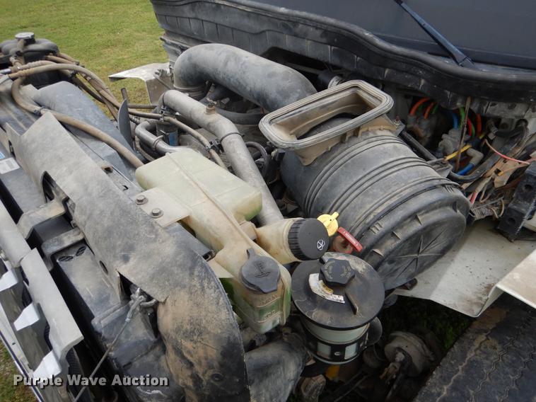 image for item DE3903 2010 International 7400 dump truck