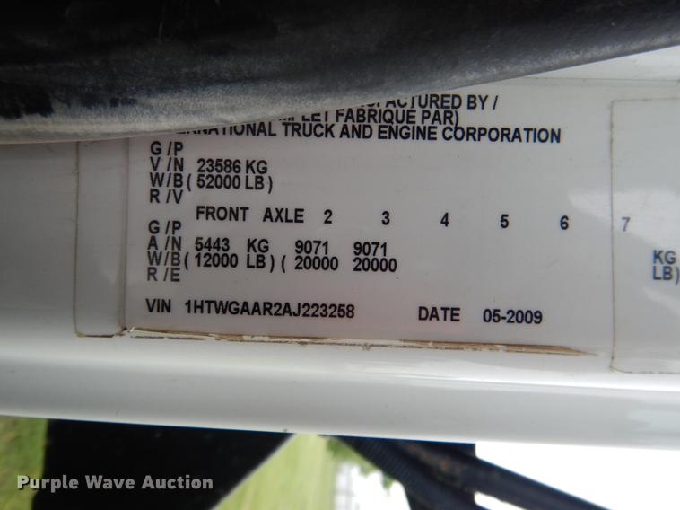 image for item DE3903 2010 International 7400 dump truck