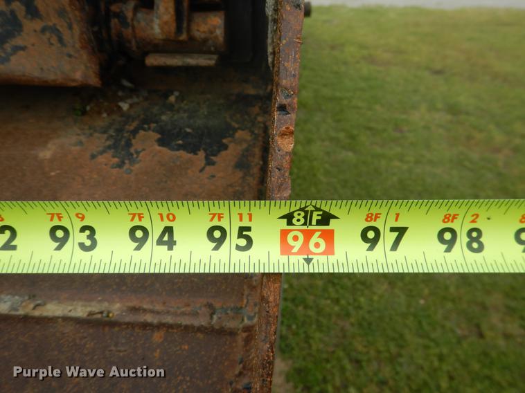 image for item DE3903 2010 International 7400 dump truck