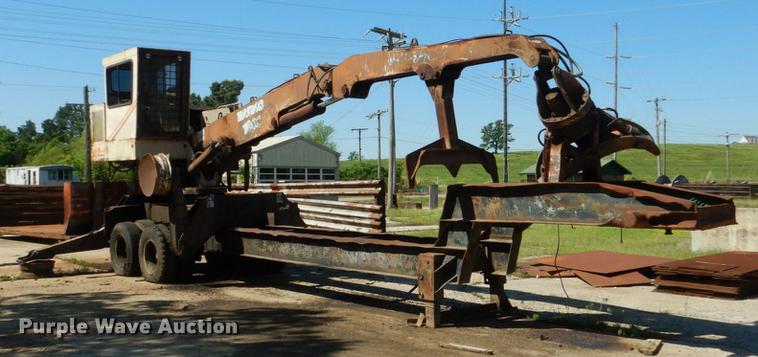 image for item DE3919 1996 Barko 160TRK log loader