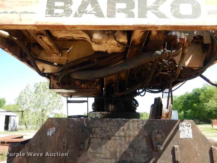 image for item DE3919 1996 Barko 160TRK log loader