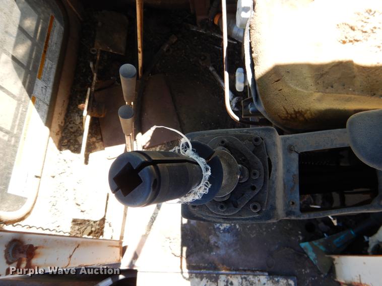 image for item DE3919 1996 Barko 160TRK log loader