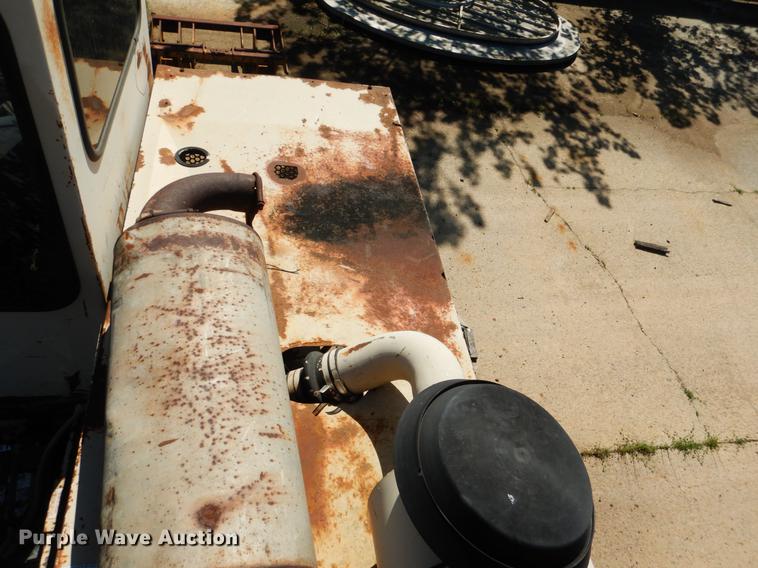 image for item DE3919 1996 Barko 160TRK log loader