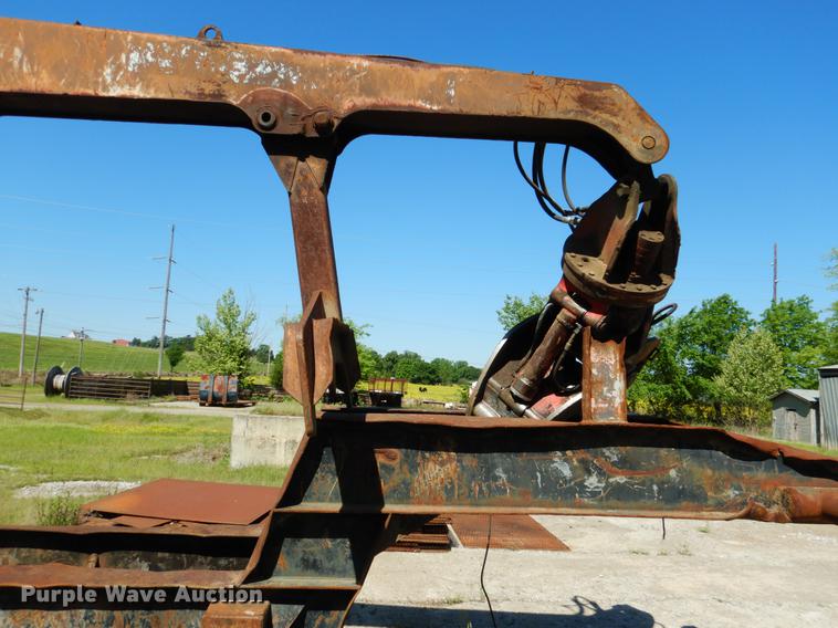 image for item DE3919 1996 Barko 160TRK log loader