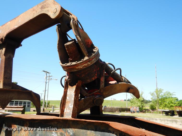 image for item DE3919 1996 Barko 160TRK log loader