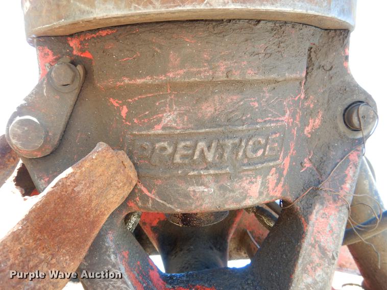 image for item DE3919 1996 Barko 160TRK log loader