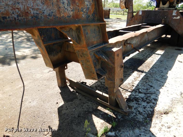 image for item DE3919 1996 Barko 160TRK log loader