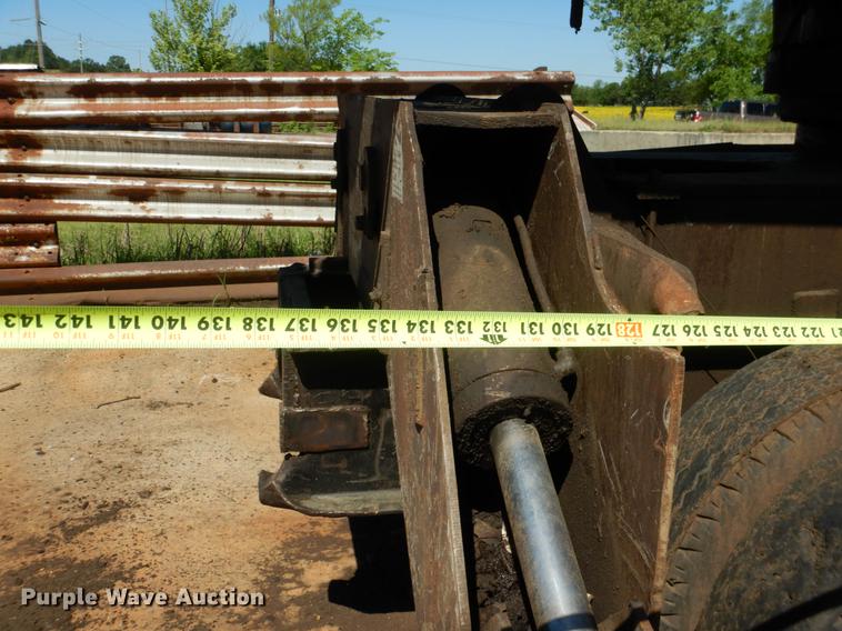 image for item DE3919 1996 Barko 160TRK log loader