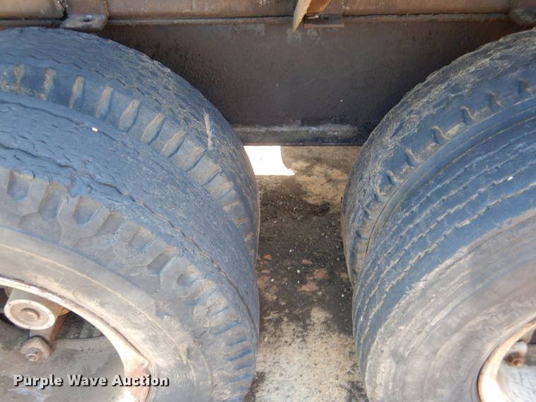 image for item DE3919 1996 Barko 160TRK log loader