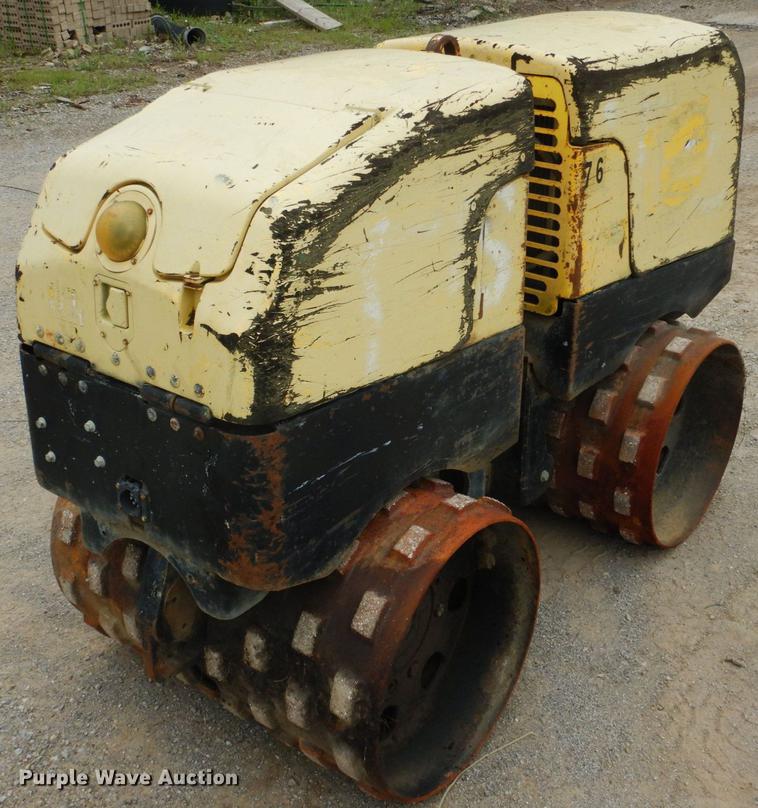 image for item DE3949 2006 Wacker trench compactor