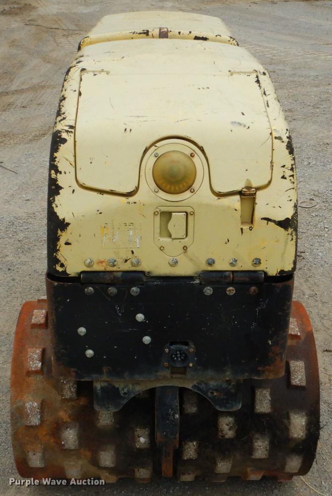 image for item DE3949 2006 Wacker trench compactor