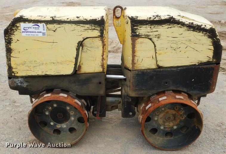 image for item DE3949 2006 Wacker trench compactor