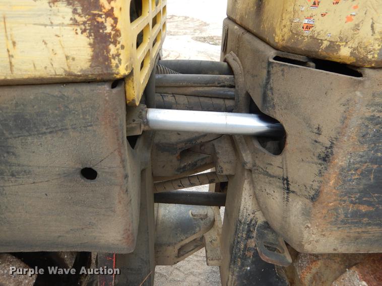 image for item DE3949 2006 Wacker trench compactor