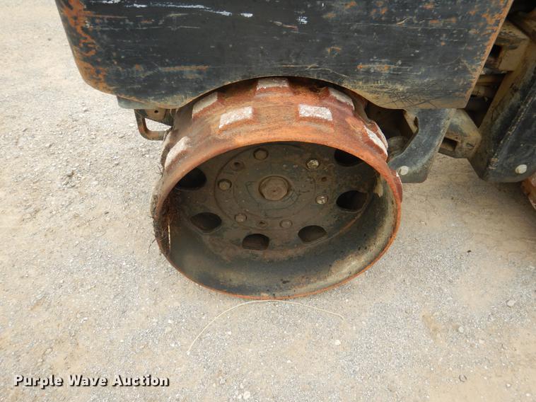 image for item DE3949 2006 Wacker trench compactor