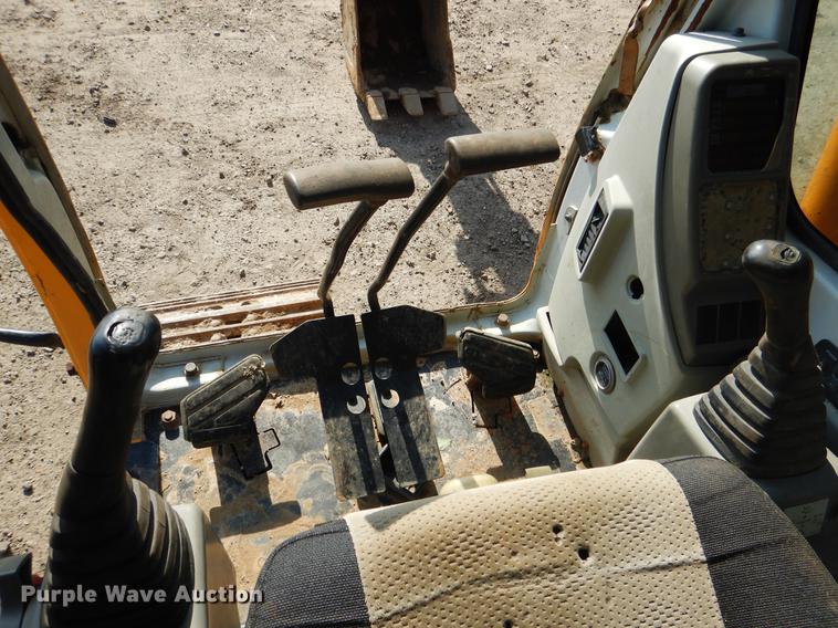 image for item DE3978 2006 Hyundai 140LC-7 excavator