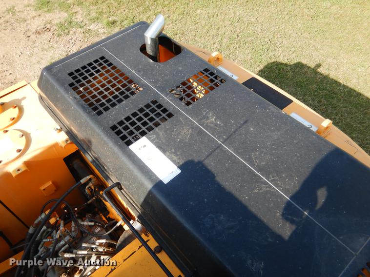 image for item DE3978 2006 Hyundai 140LC-7 excavator