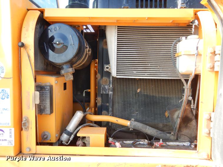 image for item DE3978 2006 Hyundai 140LC-7 excavator