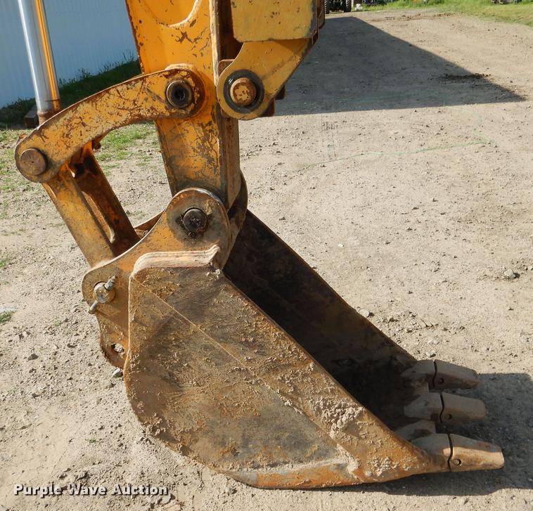 image for item DE3978 2006 Hyundai 140LC-7 excavator