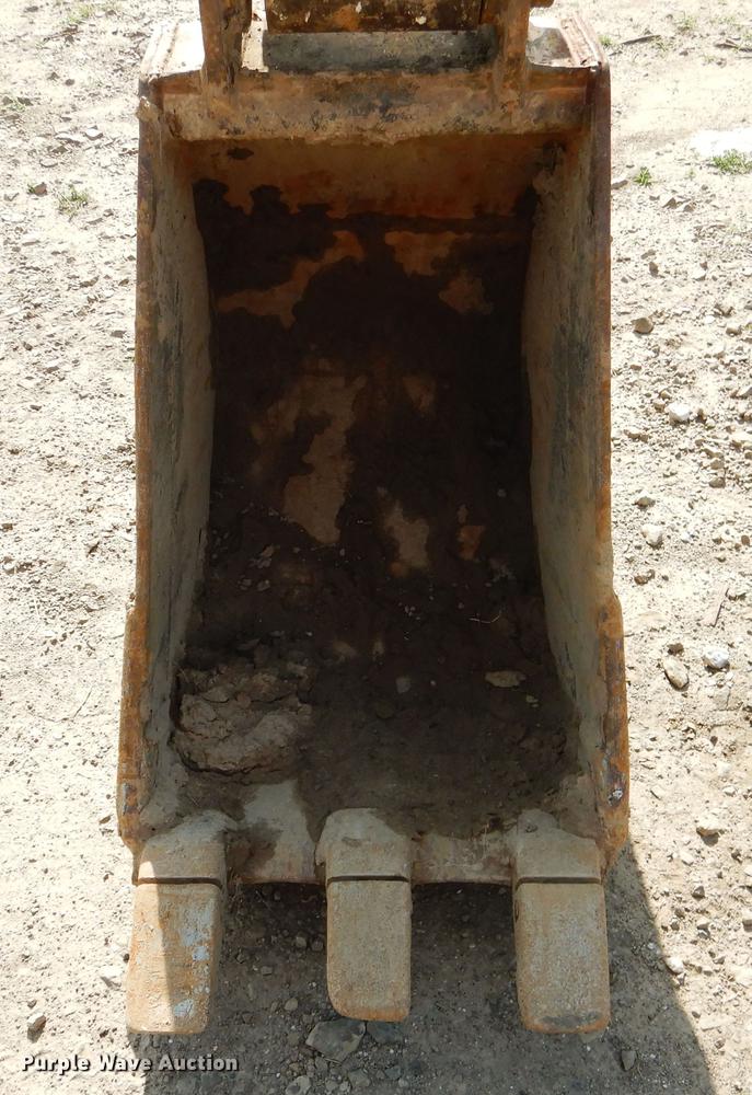 image for item DE3978 2006 Hyundai 140LC-7 excavator