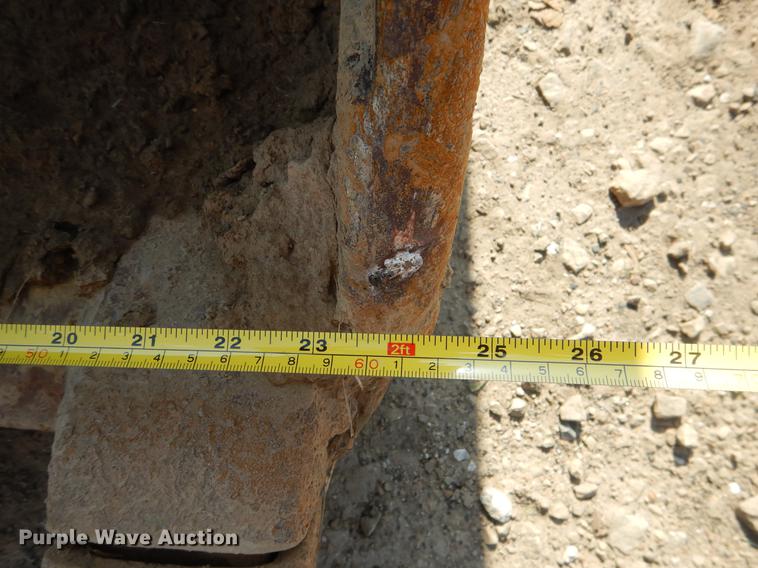 image for item DE3978 2006 Hyundai 140LC-7 excavator