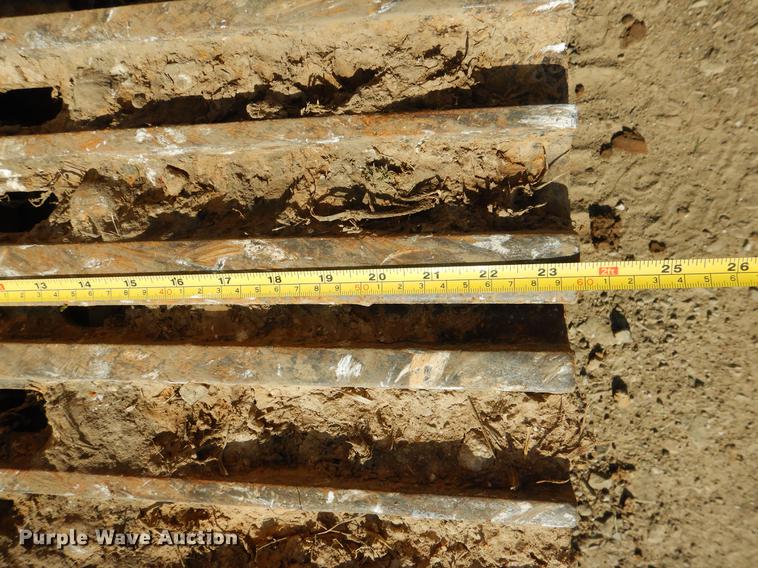 image for item DE3978 2006 Hyundai 140LC-7 excavator