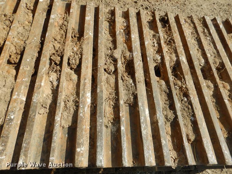 image for item DE3978 2006 Hyundai 140LC-7 excavator