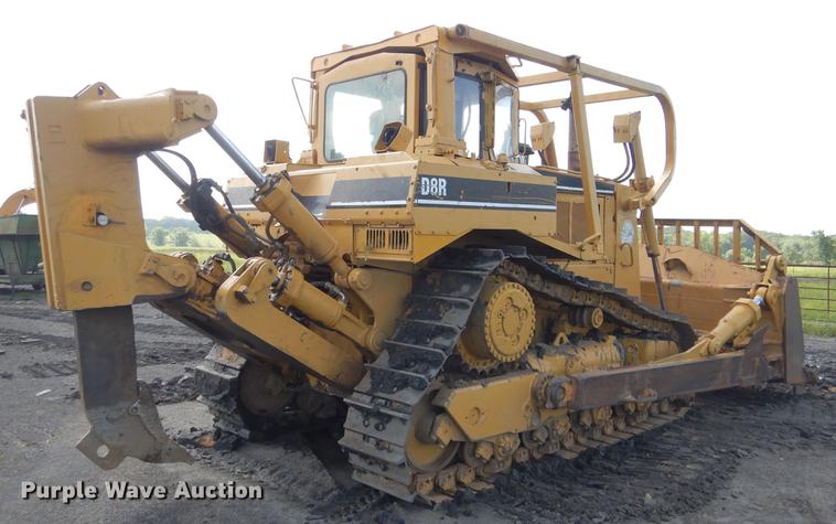 image for item DE3979 1999 Caterpillar D8R dozer