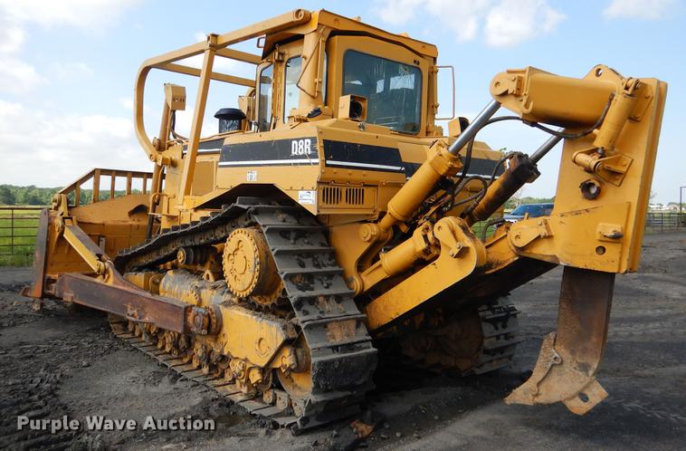image for item DE3979 1999 Caterpillar D8R dozer
