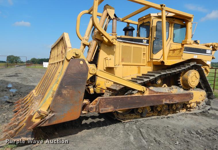 image for item DE3979 1999 Caterpillar D8R dozer