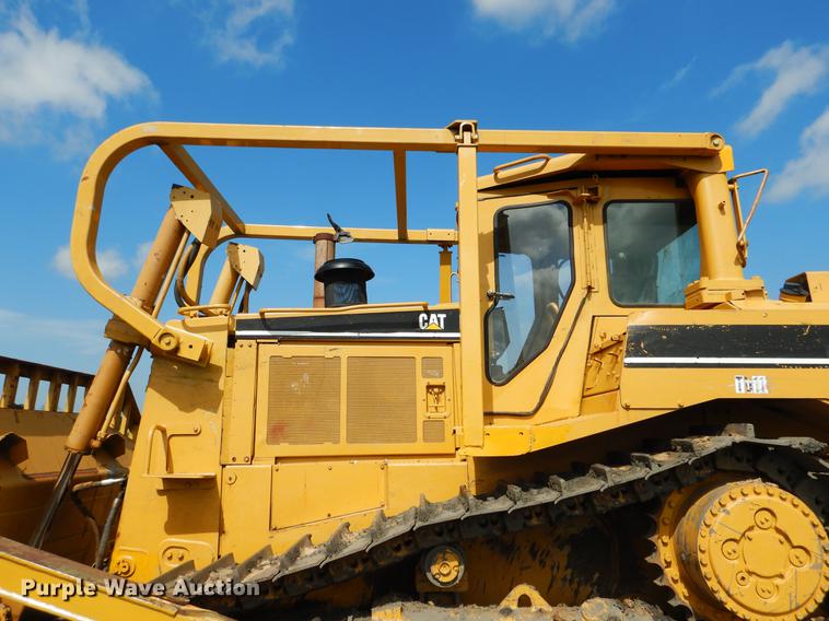 image for item DE3979 1999 Caterpillar D8R dozer