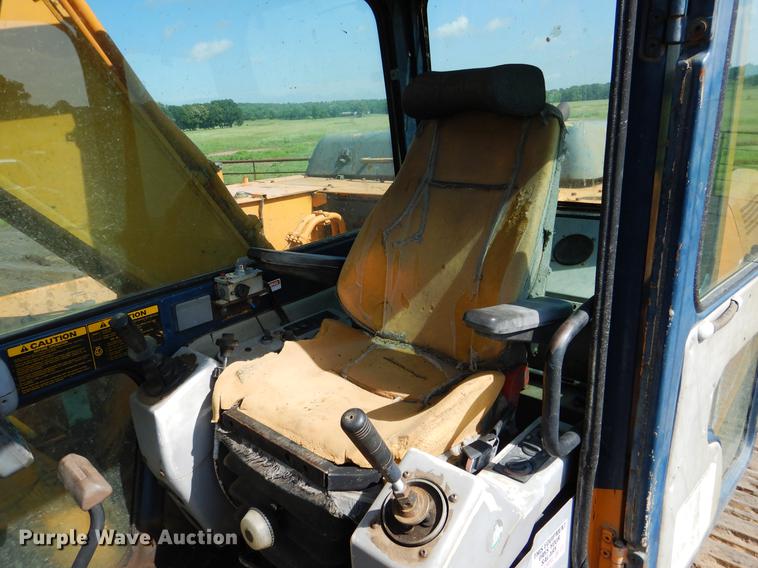 image for item DE3980 1998 Hyundai 210LC excavator