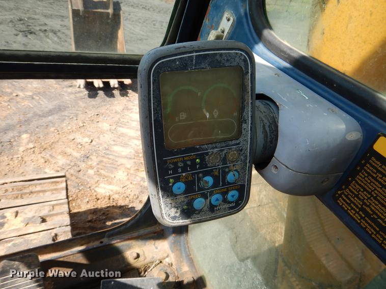 image for item DE3980 1998 Hyundai 210LC excavator