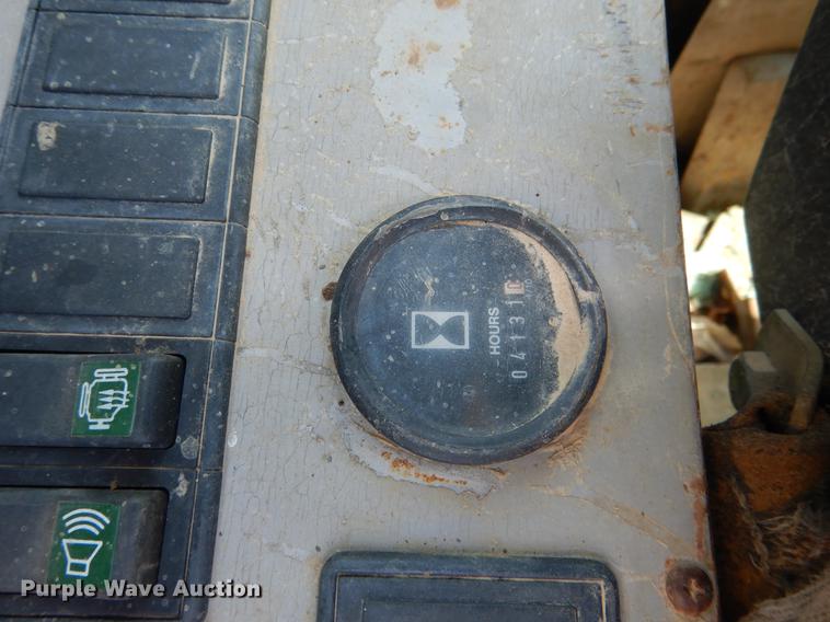 image for item DE3980 1998 Hyundai 210LC excavator