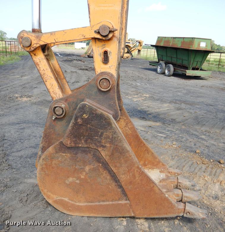 image for item DE3980 1998 Hyundai 210LC excavator