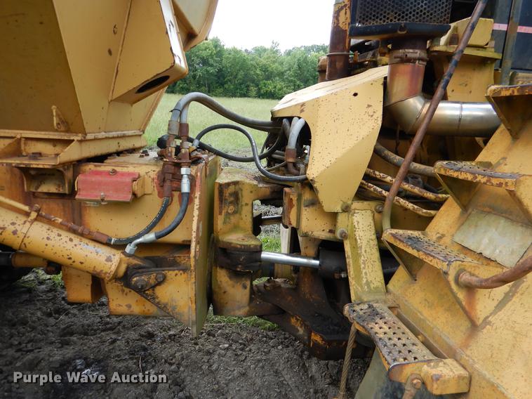 image for item DE3984 Caterpillar D250E articulated haul truck