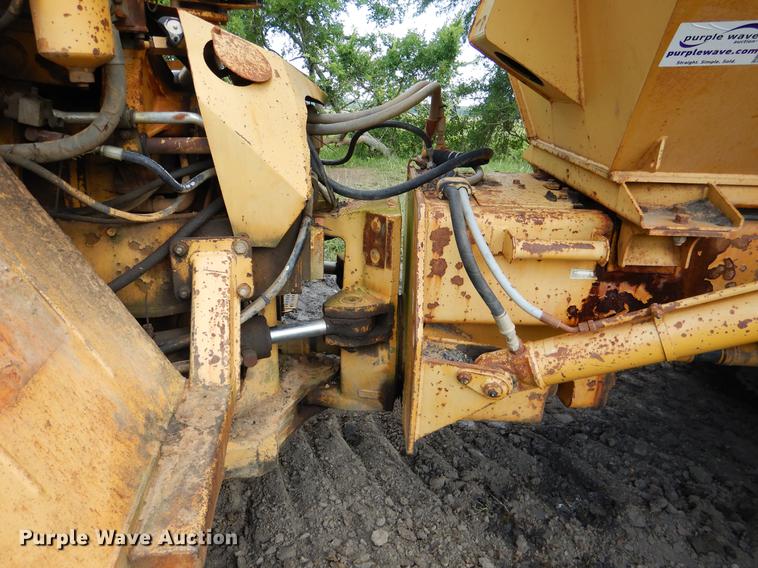 image for item DE3984 Caterpillar D250E articulated haul truck