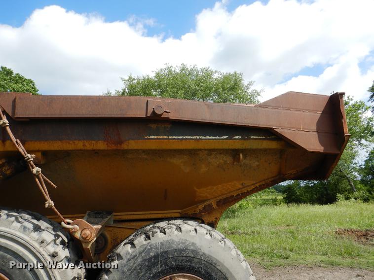 image for item DE3984 Caterpillar D250E articulated haul truck