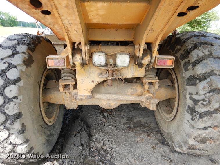 image for item DE3984 Caterpillar D250E articulated haul truck