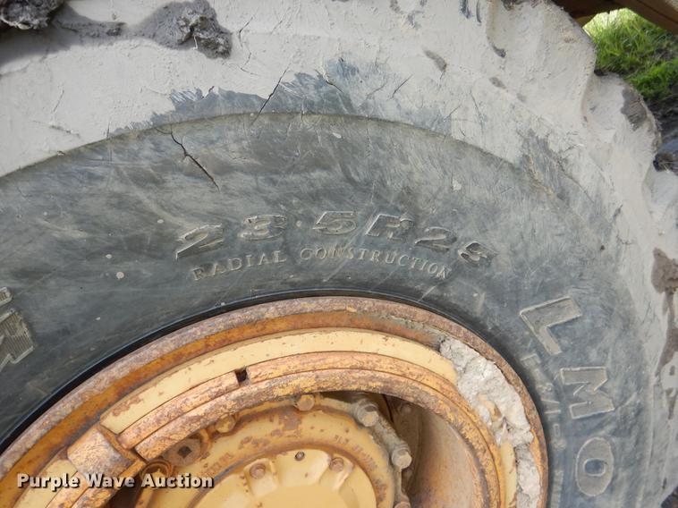 image for item DE3984 Caterpillar D250E articulated haul truck