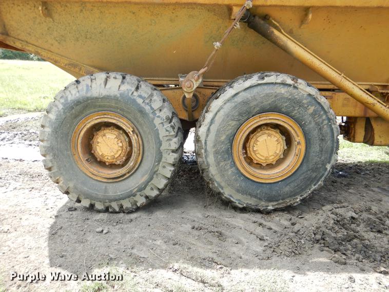image for item DE3984 Caterpillar D250E articulated haul truck