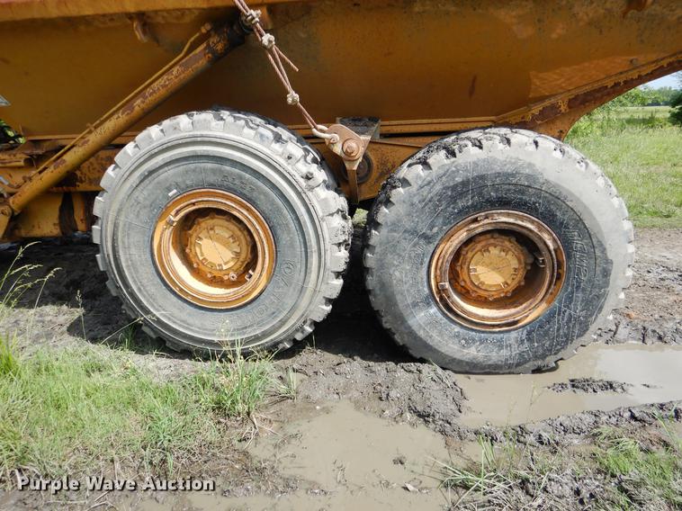 image for item DE3984 Caterpillar D250E articulated haul truck