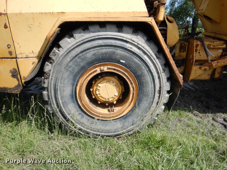 image for item DE3984 Caterpillar D250E articulated haul truck