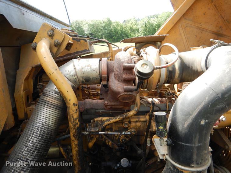 image for item DE3984 Caterpillar D250E articulated haul truck