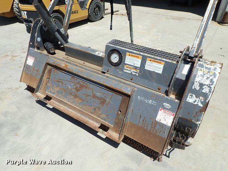 image for item DE5350 Loftness 71CCHS933J3 skid steer mulcher